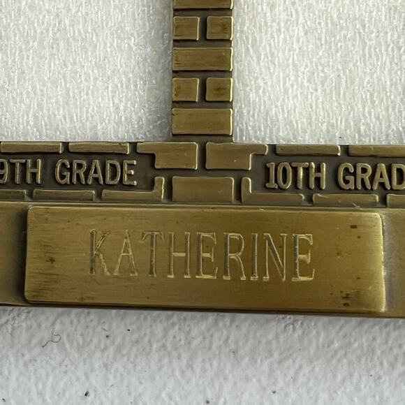 Lillian Vernon School House Hanging Photo Frame with K-12 Katherine - Picture 7 of 15